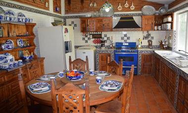 VENDO EN HUEROS DE MIACATLAN ESPECTACULAR PROPIEDAD DISEÑADA PARA QUIENES BUSCAN TRANQUILIDAD, PRIVACIDAD