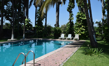 VENDO EN HUEROS DE MIACATLAN ESPECTACULAR PROPIEDAD DISEÑADA PARA QUIENES BUSCAN TRANQUILIDAD, PRIVACIDAD