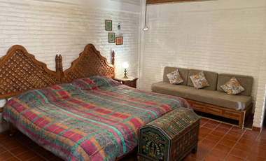 VENDO EN HUEROS DE MIACATLAN ESPECTACULAR PROPIEDAD DISEÑADA PARA QUIENES BUSCAN TRANQUILIDAD, PRIVACIDAD