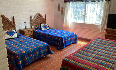 VENDO EN HUEROS DE MIACATLAN ESPECTACULAR PROPIEDAD DISEÑADA PARA QUIENES BUSCAN TRANQUILIDAD, PRIVACIDAD