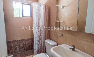 Leon Propiedades vende hermosa parcela en Maria Pinto.