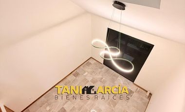 Vendo Bella Casa en esquina remodelada, en Fortín.