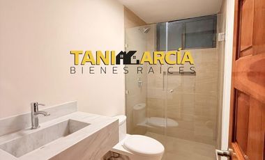 Vendo Bella Casa en esquina remodelada, en Fortín.