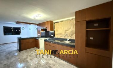 Vendo Bella Casa en esquina remodelada, en Fortín.