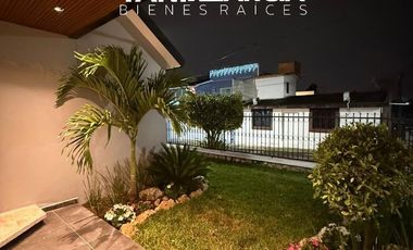 Vendo Bella Casa en esquina remodelada, en Fortín.