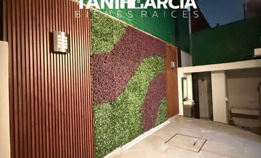 Vendo Bella Casa en esquina remodelada, en Fortín.