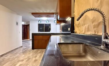 Vendo Bella Casa en esquina remodelada, en Fortín.
