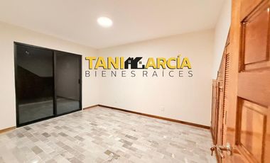 Vendo Bella Casa en esquina remodelada, en Fortín.