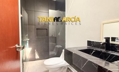 Vendo moderna casa en esquina en Fortín muy buena iluminación!!
