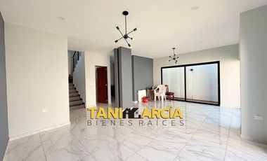 Vendo moderna casa en esquina en Fortín muy buena iluminación!!