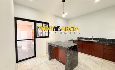 Vendo moderna casa en esquina en Fortín muy buena iluminación!!