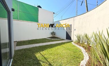 Vendo moderna casa en esquina en Fortín muy buena iluminación!!
