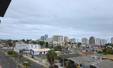 Venta de Departamento de 3 Dormitorios en 3er Piso y Parqueo - Salinas, Sector San Lorenzo