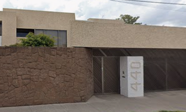 Casa en remate en Las Águilas, San Luis Potosí.