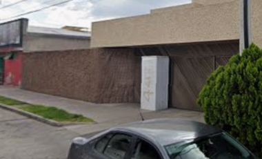 Casa en remate en Las Águilas, San Luis Potosí.