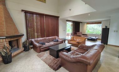 Casa Amoblada en Arriendo en Loma del Atravesado Envigado Antioquia