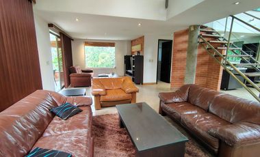 Casa Amoblada en Arriendo en Loma del Atravesado Envigado Antioquia