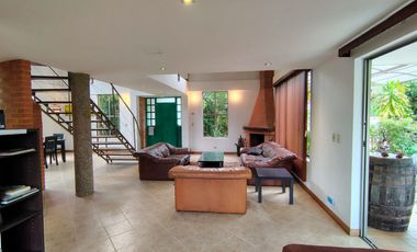 Casa Amoblada en Arriendo en Loma del Atravesado Envigado Antioquia