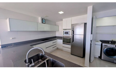 En venta departamento frente al mar edf. Ibiza. Manta, Manabí