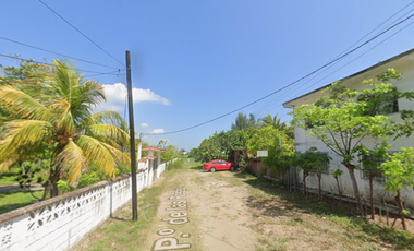 Inversión En Tecolutla: Propiedad Con Terreno Para Casa O Negocio. ¡precio De Remate Litigioso!