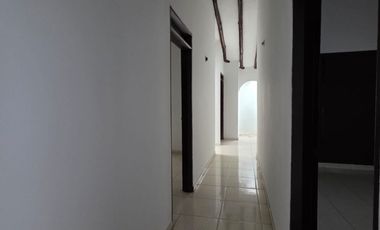 SE ARRIENDA CASA DE UN PISO IDEAL PARA ESTABLECIMIENTO COMERCIAL EN EL BARRIO ALVERNIA