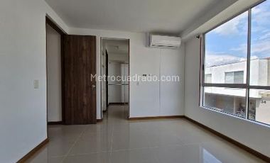 CASA EN VENTA EN CIUDAD COUNTRY
