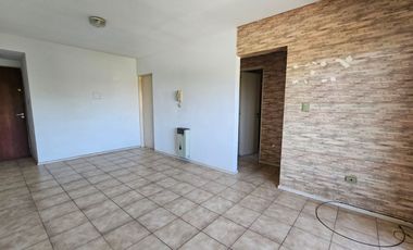 VÓRTICE INMOBILIARIA ALQUILA DEPARTAMENTO EN CALLE BELTRÁN, GODOY CRUZ, MENDOZA.