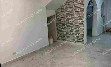 Vendo casa 1er. piso con local en manrique central