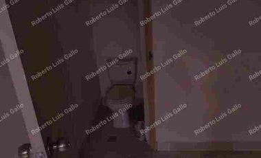 Vendo casa 1er. piso con local en manrique central