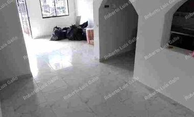 Vendo casa 1er. piso con local en manrique central