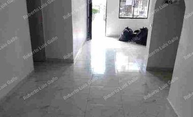 Vendo casa 1er. piso con local en manrique central