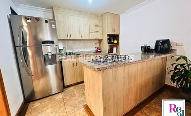 SE ARRIENDA HERMOSA Y AMPLIA CASA EN UNIDAD ABIERTA