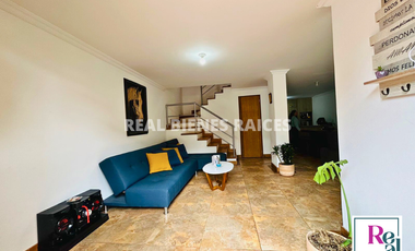 SE ARRIENDA HERMOSA Y AMPLIA CASA EN UNIDAD ABIERTA