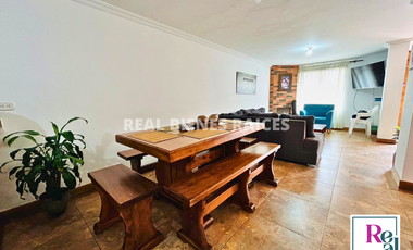 SE ARRIENDA HERMOSA Y AMPLIA CASA EN UNIDAD ABIERTA