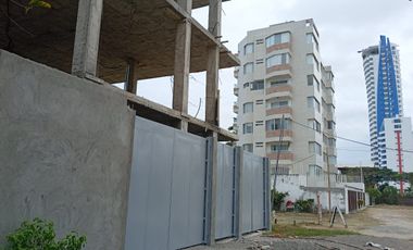 Venta Casa por terminar Frente a la Playa Tonsupa entre Hotel Makana y Grand Diamond