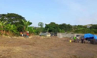 Venta Casa por terminar Frente a la Playa Tonsupa entre Hotel Makana y Grand Diamond