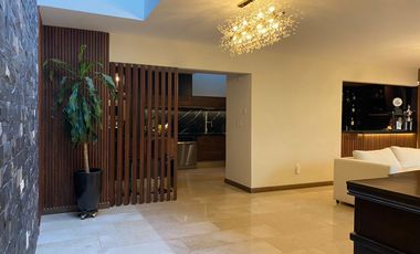 Hermosa Casa en Renta en Villa Magna con Excelentes acabados.