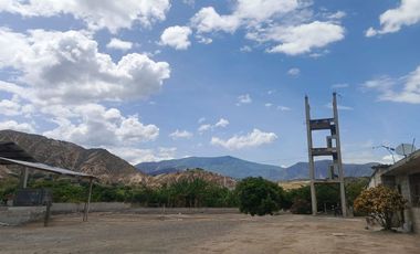 Terreno en Venta de 16.200 m² en Ambuquí – Frente a la Panamericana (79 metros de frente)