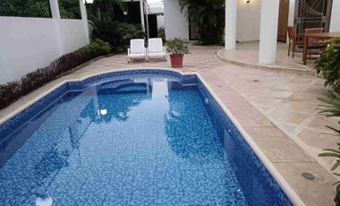 Ceibos Alquiler casa, sin amoblar y full amoblada, 4 Dormitorios cada uno con baño, piscina, cuarto de servicio