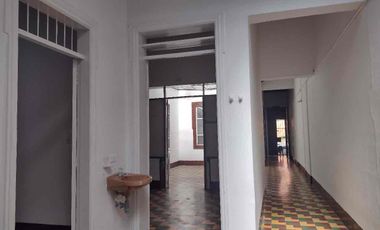 ARRIENDO casa nivel 1, Manrique Medellín $2.625.000 usó vivienda y $3.300.000 usó comercial