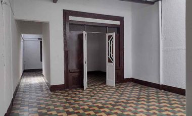 ARRIENDO casa nivel 1, Manrique Medellín $2.625.000 usó vivienda y $3.300.000 usó comercial