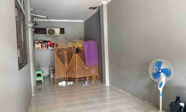 Dijual rumah 2 lantai di Golden city bekasi utara