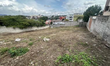 TERRENO DE VENTA PARA PROYECTO EN LA PRIMAVERA CUMBAYÁ!!