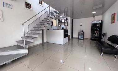 LOCAL DOS NIVELES AVENIDA 15 ZIPAQUIRA CUNDINAMRACA