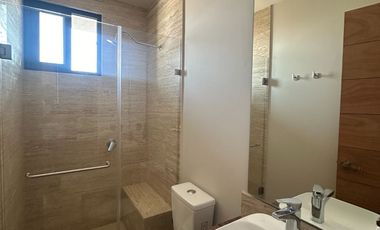 HANDIKO JURIQUILLA $ 23 500