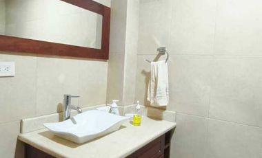 Casa en renta ideal para instituciones o vivienda diagonal al Supermaxi Challuabamba Cuenca.