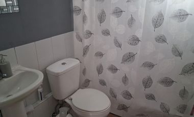 ARRIENDO CASA EN LAGO BLANCO 16381, SAN BERNARDO, CASA de 2 pisos, 3 dormitorios, cercana a Metro Hospital el Pino.