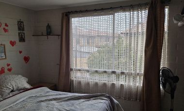 ARRIENDO CASA EN LAGO BLANCO 16381, SAN BERNARDO, CASA de 2 pisos, 3 dormitorios, cercana a Metro Hospital el Pino.