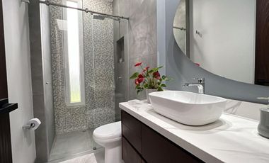 MODERNA Y EXCLUSIVA CASA PARA LA VENTA EN SOPÓ, CONJUNTO CAMPESTRE YERBABONITO