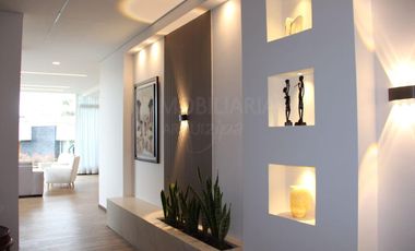 MODERNA Y EXCLUSIVA CASA PARA LA VENTA EN SOPÓ, CONJUNTO CAMPESTRE YERBABONITO